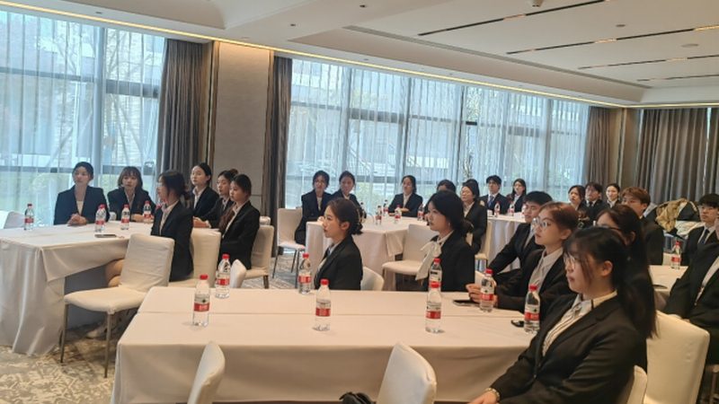 保险护航，安心出行：揭秘国内旅游保险的选购之道**