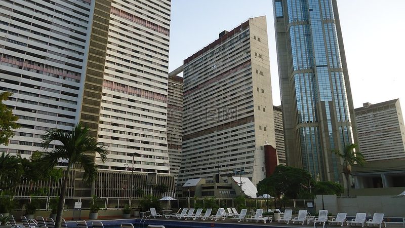 小标题：一、低价跟团游的兴起